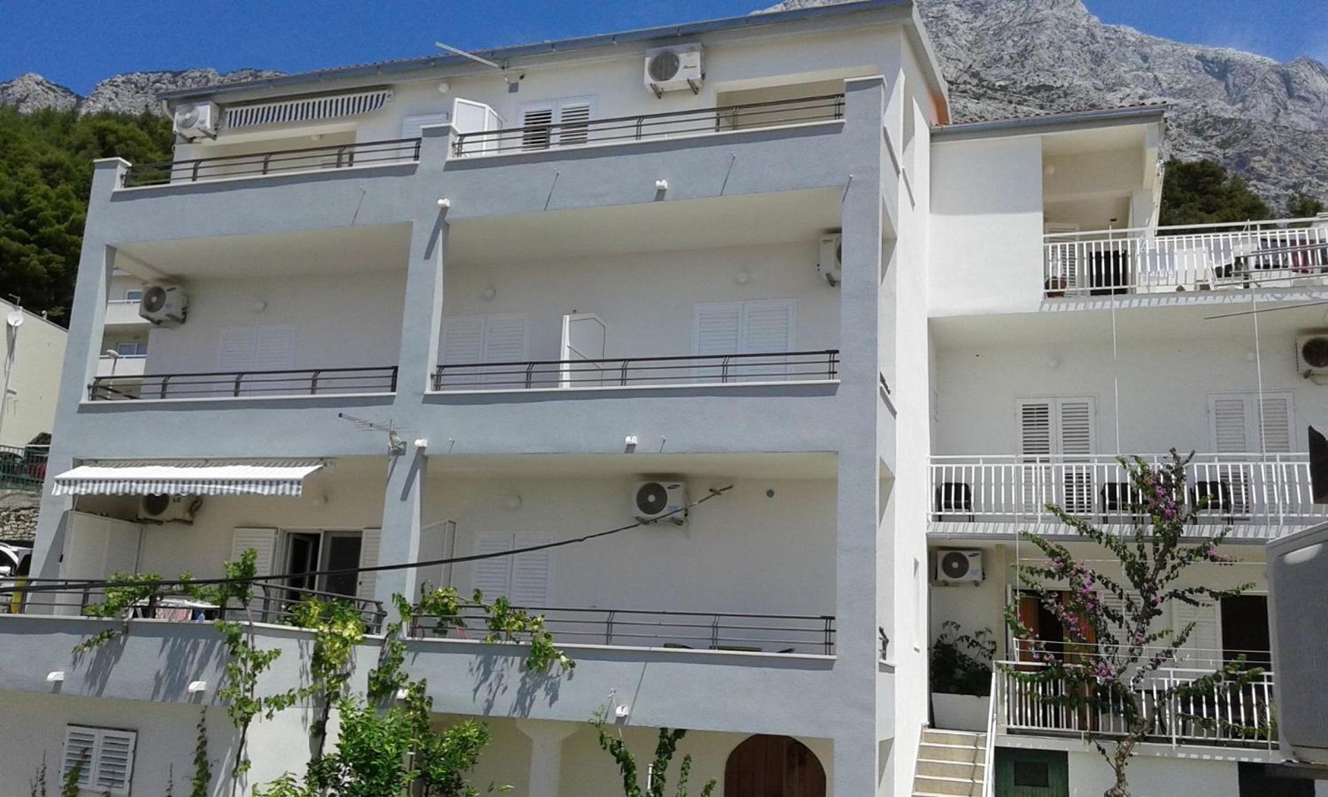 Apartments Josip Baška Voda Exteriér fotografie